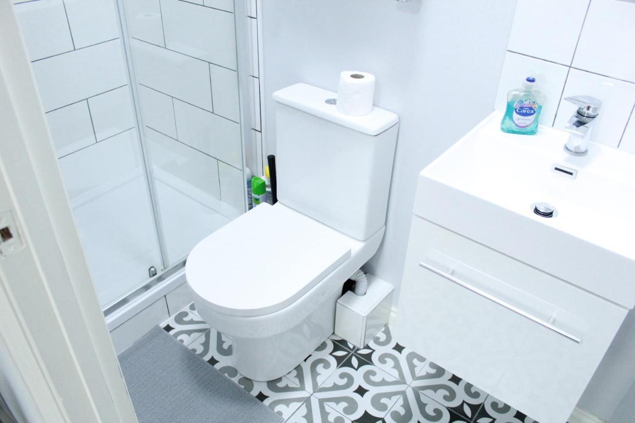 Stylish Ensuite Room 15 Mins To Central London Exterior foto